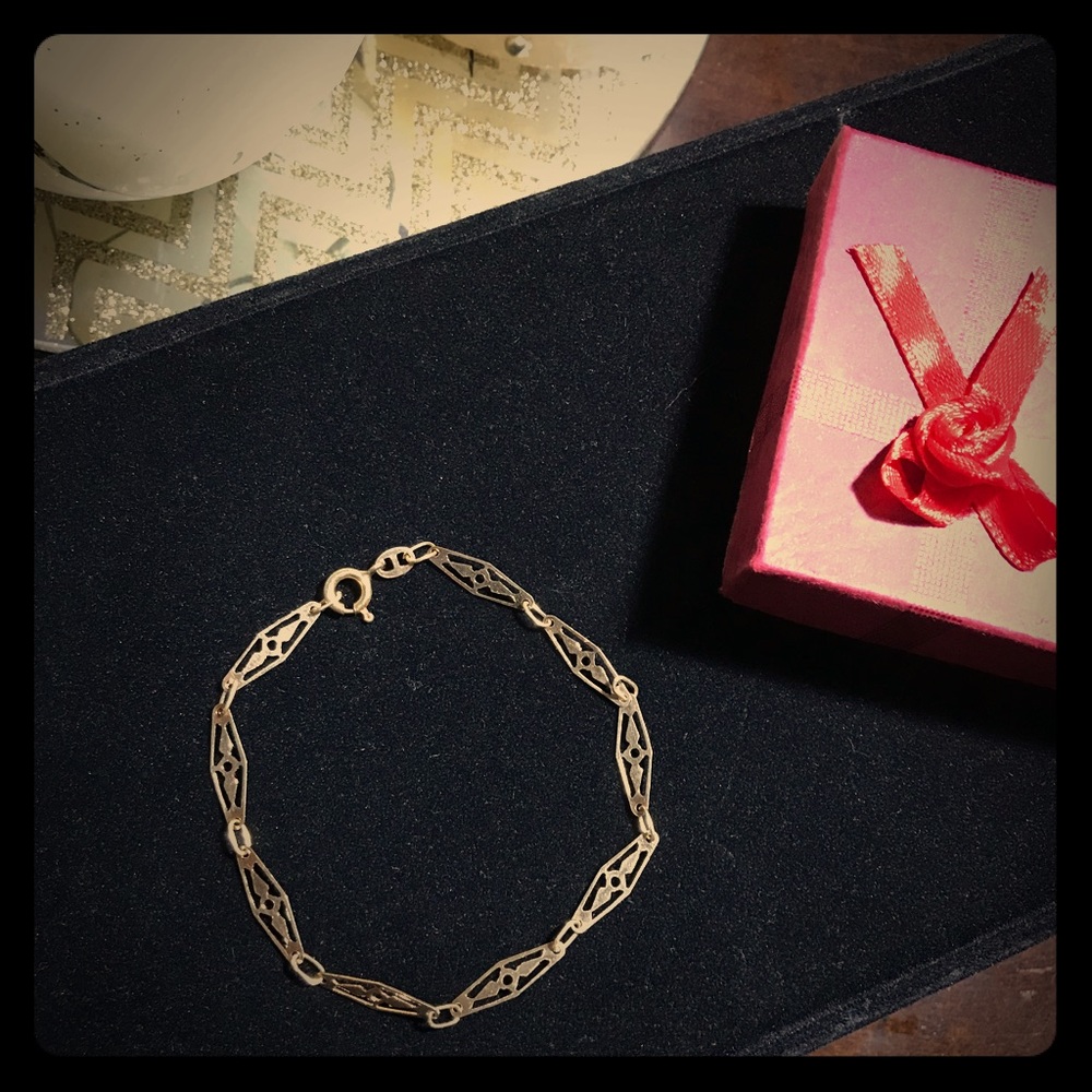 14k Gold Dainty bracelet